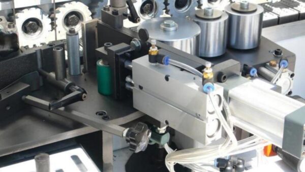 Chapadora de cantos Compacta 4T - Imagen 3