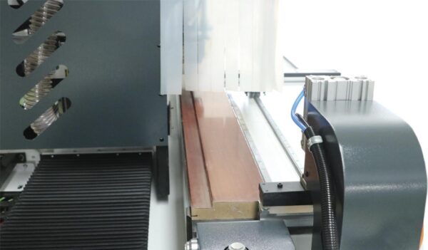 Fresadora cnc para puertas y galces Uni 3000 Comeva - Imagen 6